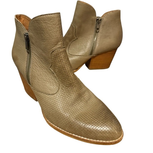 Silent D heeled ankle boots khaki western pointed toe booties 39/ 8 - 8.5 - Picture 4 of 16